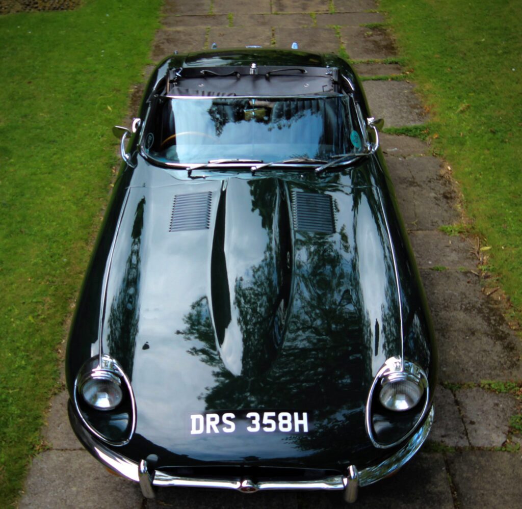 Jaguar e-Type in schwarz